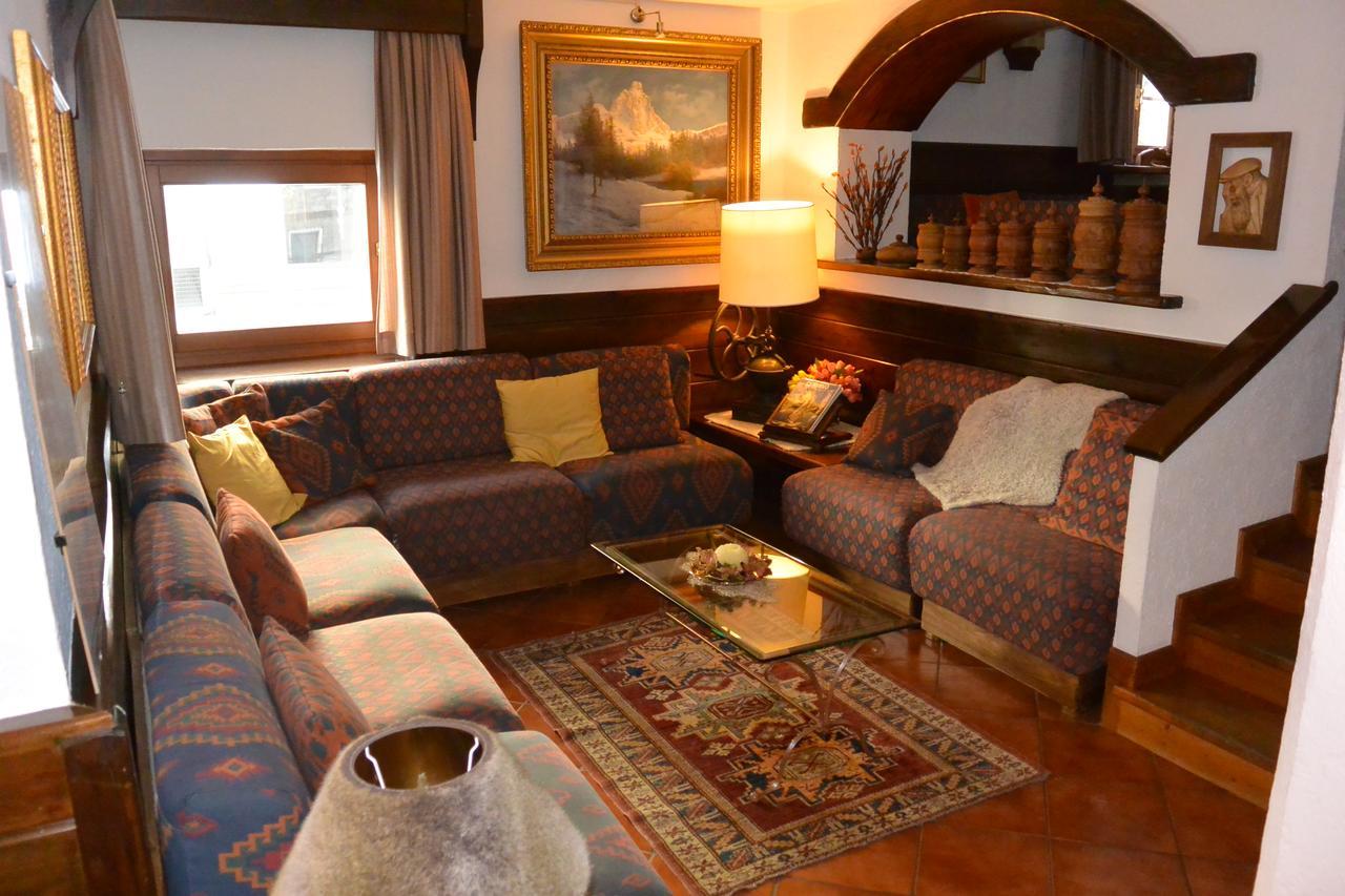 Hotel Fosson بيريوِل تْشيرفينيا المظهر الخارجي الصورة