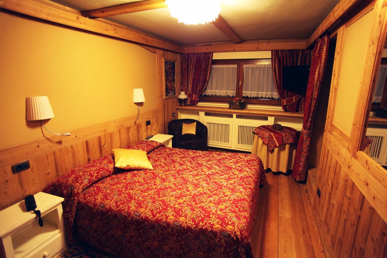 Hotel Fosson بيريوِل تْشيرفينيا المظهر الخارجي الصورة