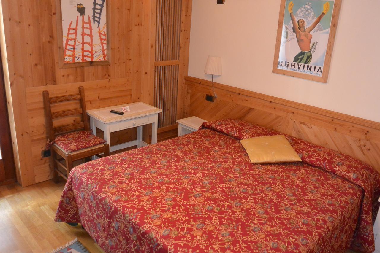 Hotel Fosson بيريوِل تْشيرفينيا المظهر الخارجي الصورة